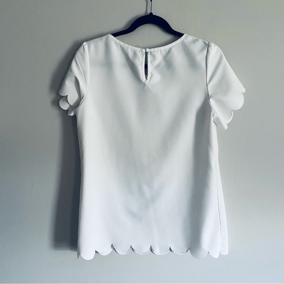 SHEIN Women's White Scalloped Short Sleeve Shirt Blouse Top Size Medium - Picture 7 of 12